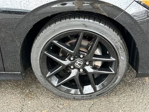 Used 2023 Honda Civic Sport image 7