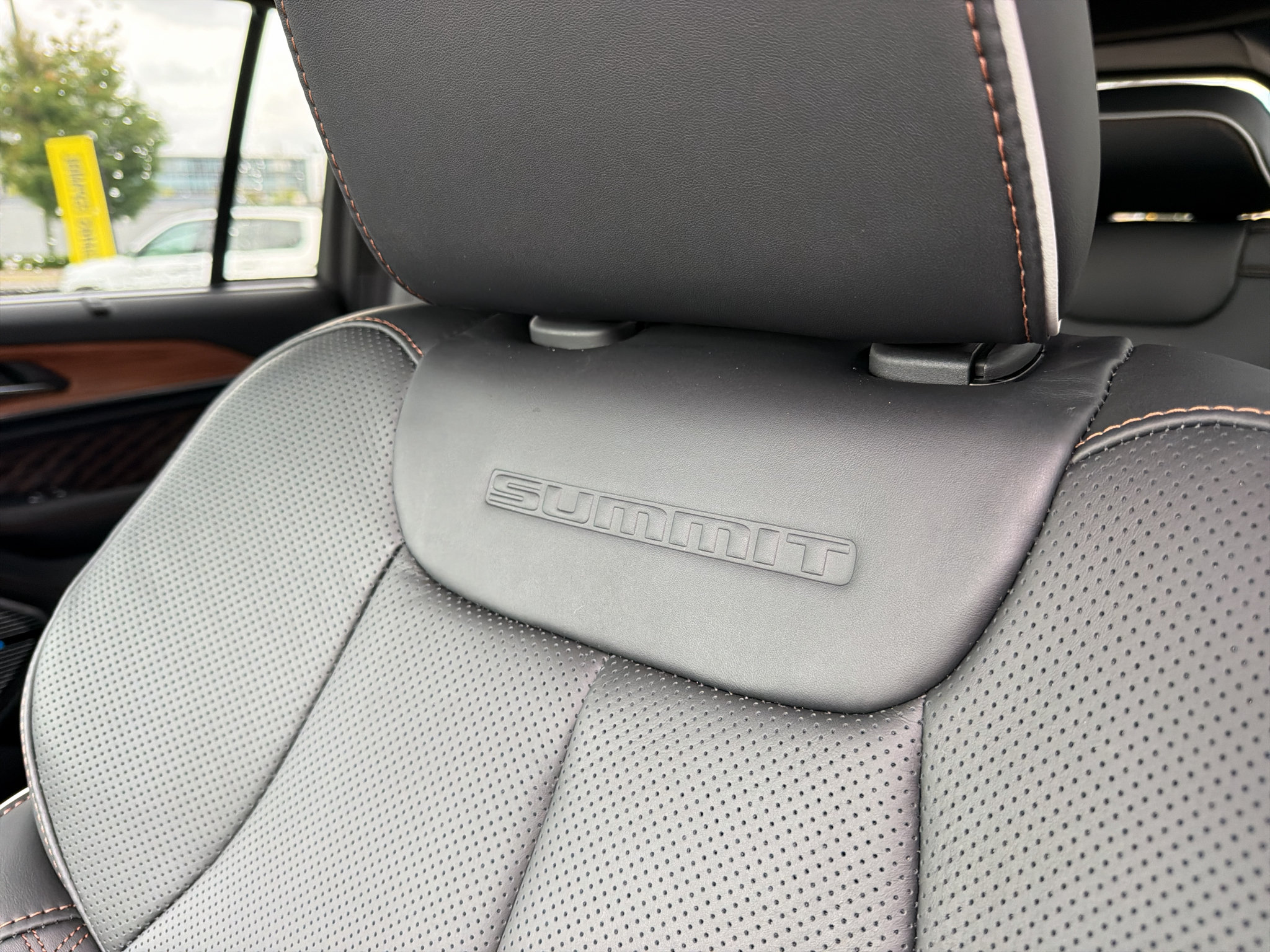 New 2027 Jeep Grand Cherokee Summit AWD/4WD image 27