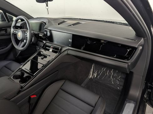 New 2026 Porsche Panamera RWD image 19