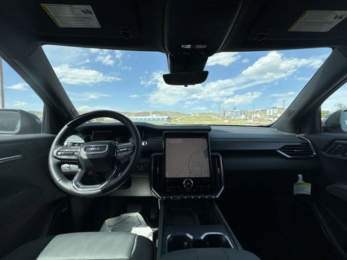 New 2025 GMC Acadia AT4 w/ Super Cruise Package image 16