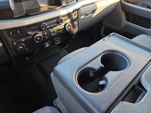 Certified 2025 Ford F250 XLT image 25