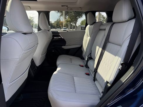 New 2026 Mitsubishi Outlander SEL FWD image 15