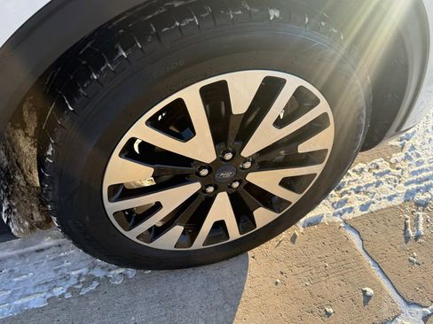 Certified 2020 Ford Escape SE Sport image 11