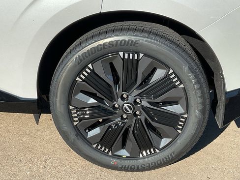 New 2026 Nissan Murano Platinum image 8