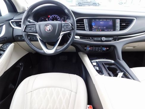 Used 2023 Buick Enclave Avenir w/ Avenir Technology Package image 17
