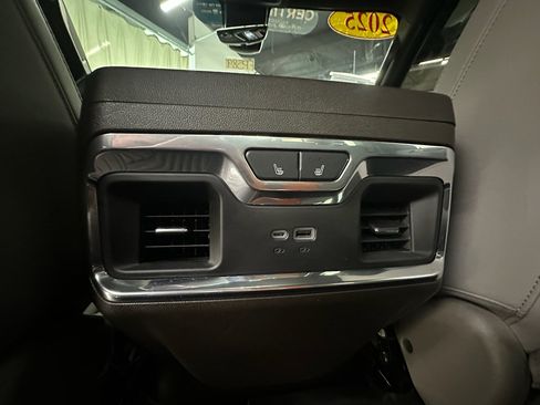 Certified 2025 Chevrolet Silverado 2500 LTZ w/ LTZ Premium Package image 24