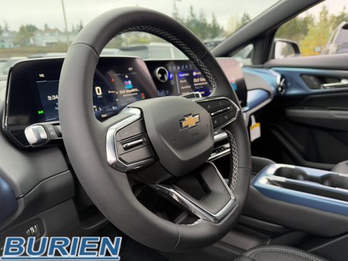 New 2026 Chevrolet Equinox EV LT image 9