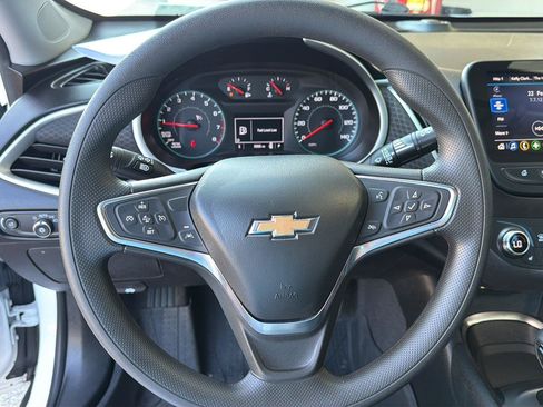 Used 2024 Chevrolet Malibu LT FWD image 19