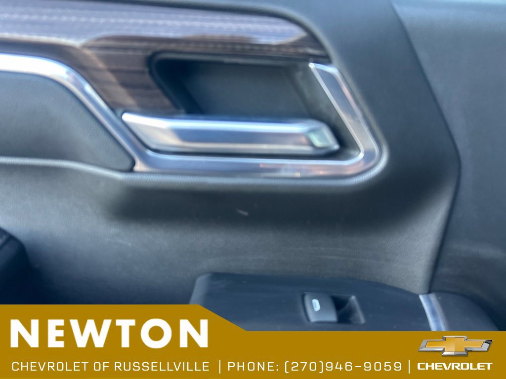 Used 2023 Chevrolet Silverado 1500 LT AWD/4WD image 37