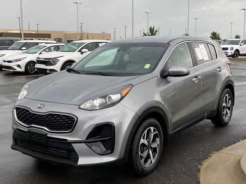 Used 2020 Kia Sportage LX FWD image 3