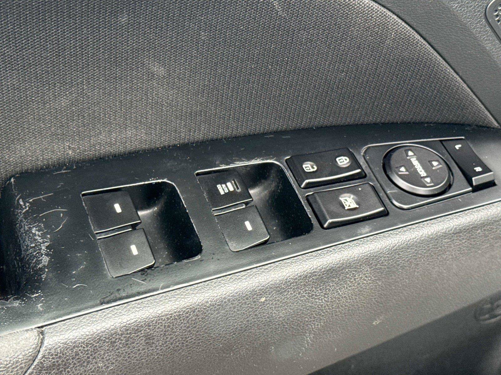 Used 2018 Hyundai Elantra SEL FWD image 17