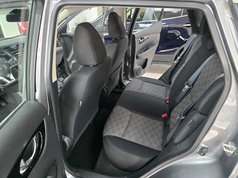 Used 2022 Nissan Rogue Sport SV image 20