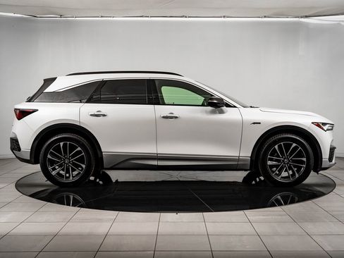 Certified 2024 Acura ZDX A-Spec image 6