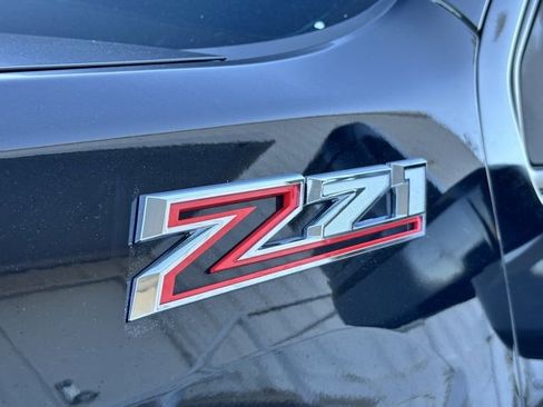 Used 2024 Chevrolet Silverado 2500 LTZ w/ LTZ Convenience Package image 28