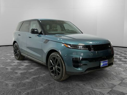 Used 2024 Land Rover Range Rover Sport SE AWD/4WD image 7