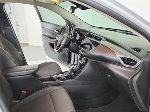 Used 2021 Buick Encore GX Preferred w/ Cold Weather Comfort Package FWD image 18