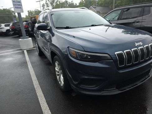 Used 2020 Jeep Cherokee Latitude FWD image 6