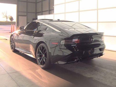 Used 2025 Nissan Z Performance w/ Floor Mat Package RWD image 3