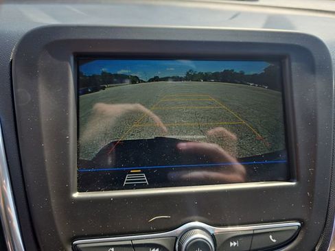 Used 2019 Chevrolet Equinox LT FWD image 41