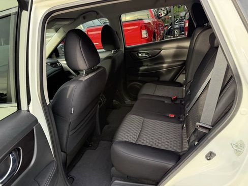 Used 2018 Nissan Rogue SV w/ Premium Package AWD/4WD image 13