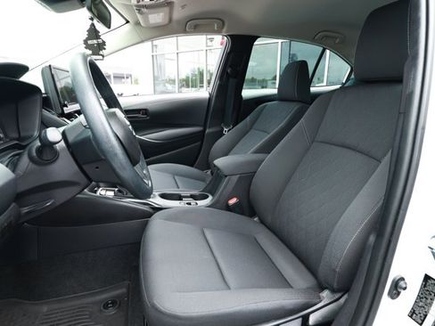 Used 2025 Toyota Corolla LE w/ Convenience Package FWD image 21