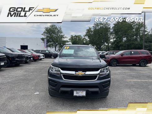 Used 2019 Chevrolet Colorado W/T w/ WT Convenience Package AWD/4WD image 2