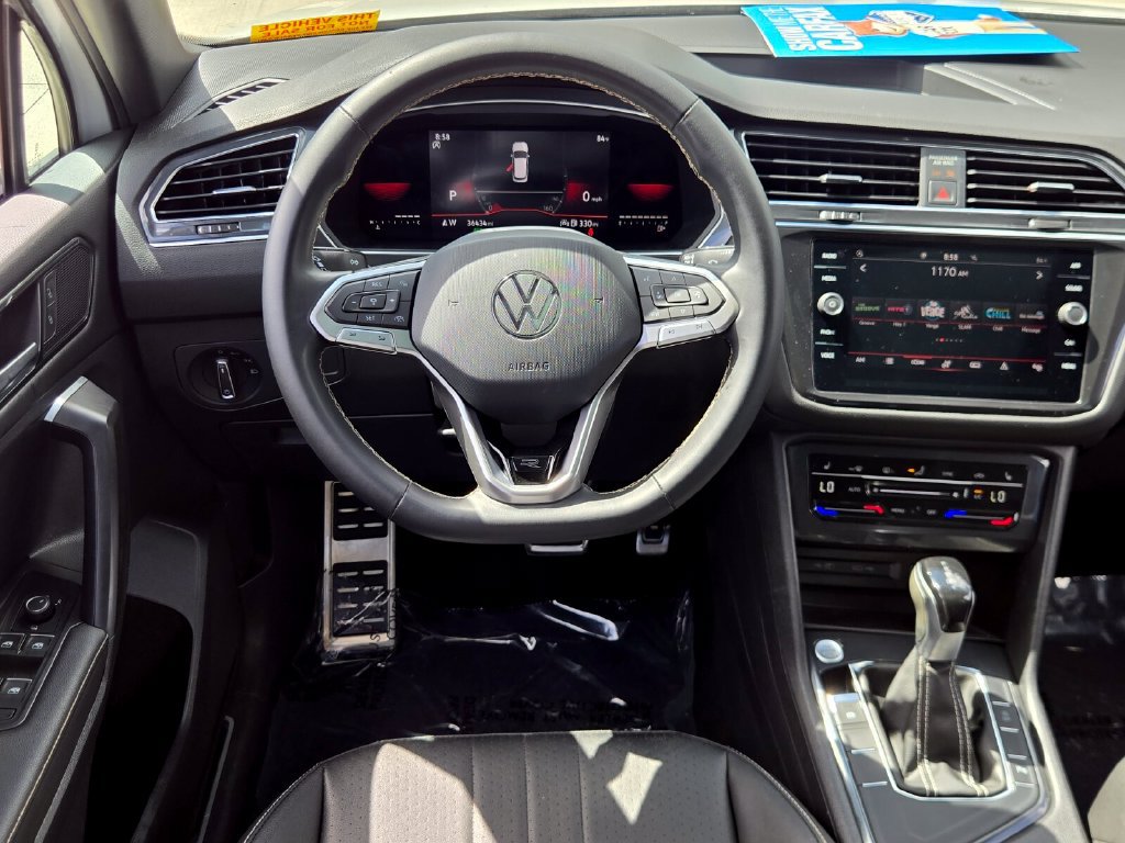 Certified 2023 Volkswagen Tiguan SE R-Line FWD image 13