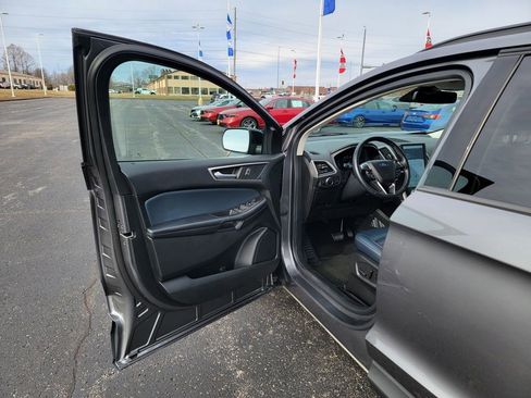 Used 2023 Ford Edge SEL w/ Sport Appearance Package image 23