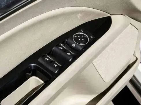 Used 2016 Ford Fusion SE w/ Equipment Group 502A FWD image 50