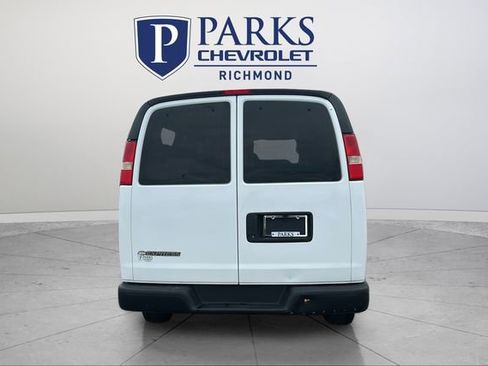 Used 2013 Chevrolet Express 3500 LS RWD image 6