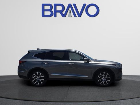 Used 2023 Acura MDX FWD w/ Technology Package image 3