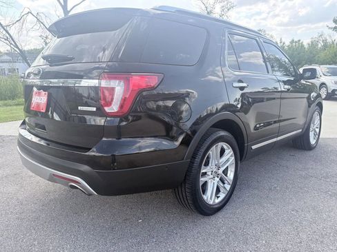 Used 2016 Ford Explorer Limited w/ Equipment Group 301A FWD image 4