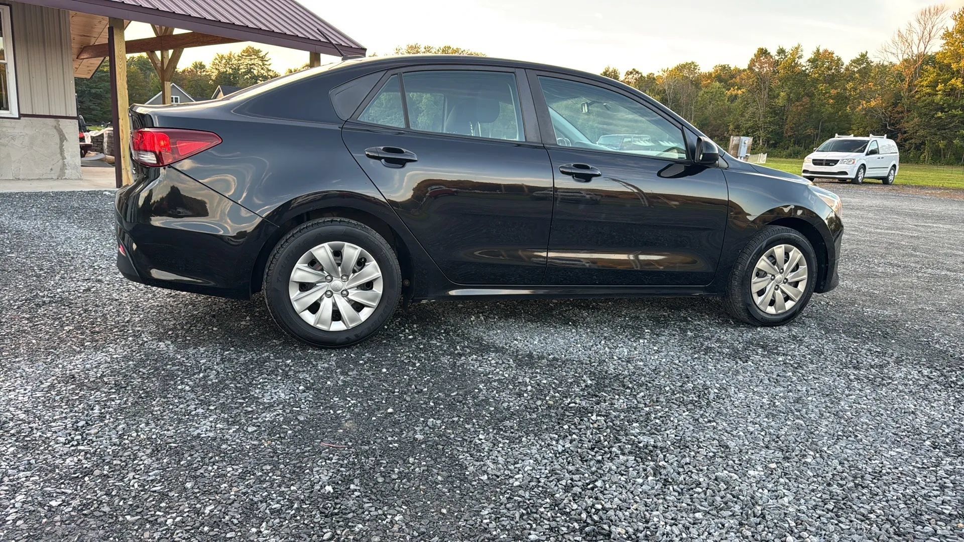Used 2019 Kia Rio S FWD image 3