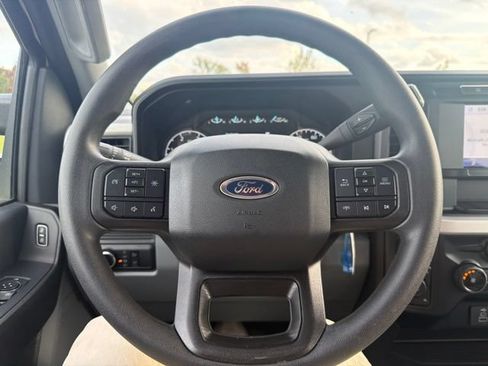 Used 2024 Ford F550 4x4 Crew Cab Super Duty image 37