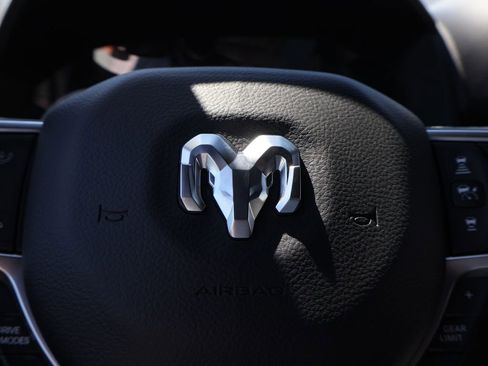 New 2026 RAM 1500 4x4 Crew Cab image 26