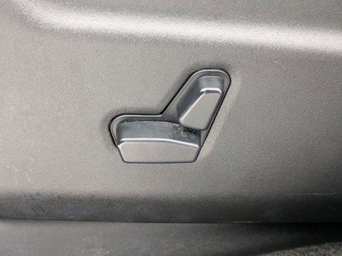 Certified 2018 Jeep Grand Cherokee Laredo image 17