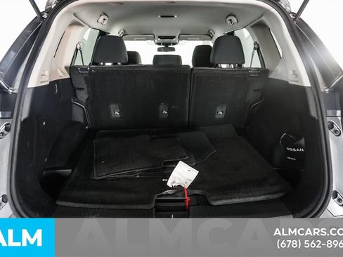 Used 2022 Nissan Rogue SV FWD image 21