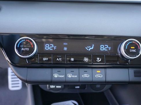 New 2026 Hyundai Elantra SEL Sport FWD image 17