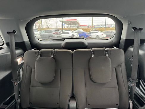 Used 2022 Ford Explorer XLT image 27