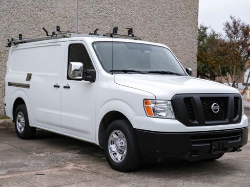 Used 2019 Nissan NV 2500 SV w/ Navigation Package image 6