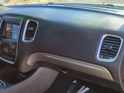 Used 2019 Dodge Durango SXT image 31