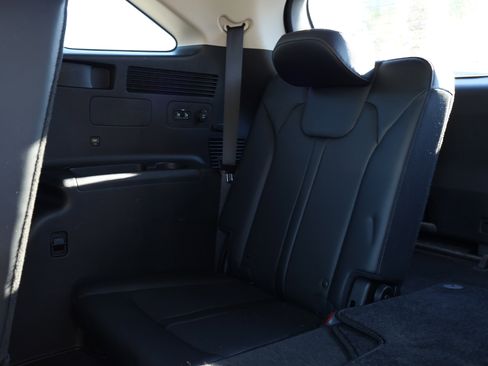 Used 2023 Kia Sorento X-Line EX image 17