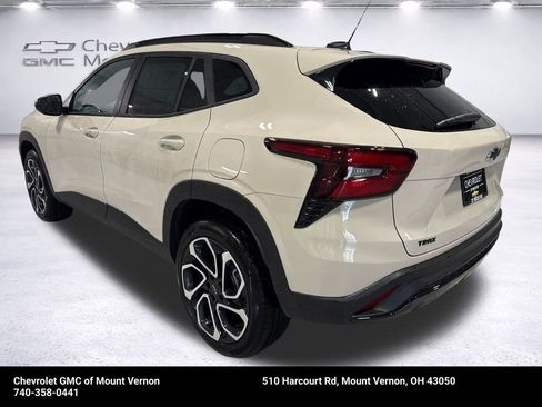 New 2026 Chevrolet Trax RS FWD image 43