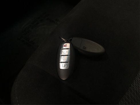 Used 2016 Nissan Pathfinder SV w/ SV Cold Weather Package image 22