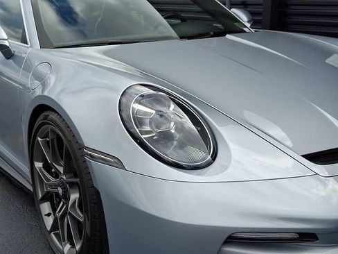 Certified 2022 Porsche 911 GT3 RWD image 11