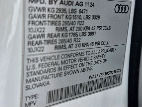 Used 2025 Audi Q8 Prestige w/ Prestige Package AWD/4WD image 38