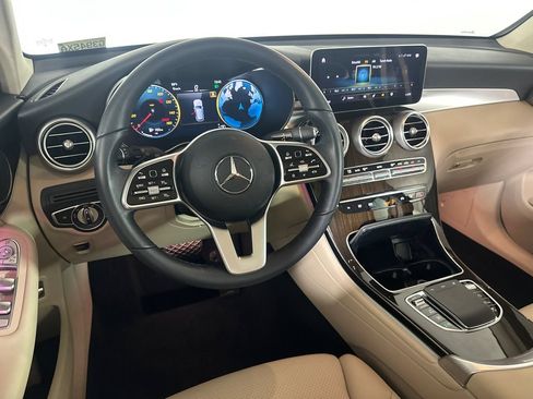 Certified 2022 Mercedes-Benz GLC 300 image 25