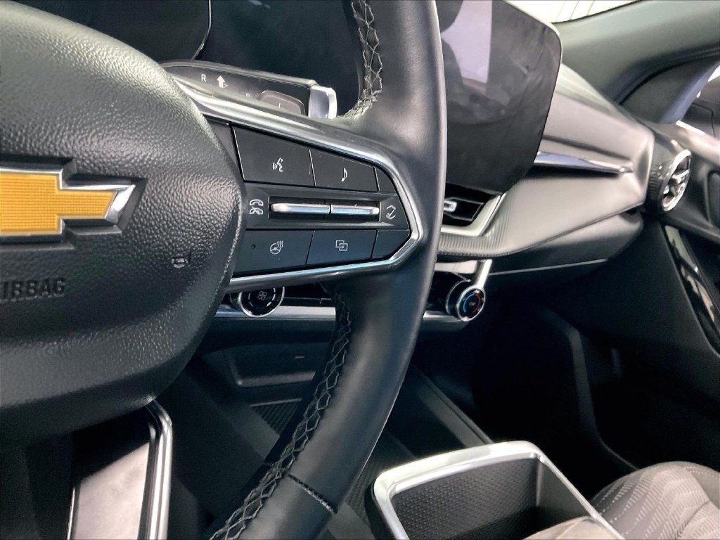 Used 2026 Chevrolet Equinox LT AWD/4WD image 24