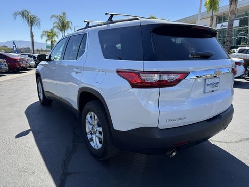 Used 2020 Chevrolet Traverse LT image 8