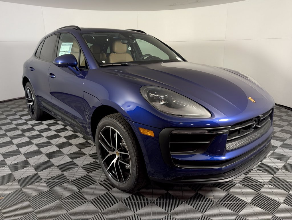 New 2026 Porsche Macan AWD/4WD image 9